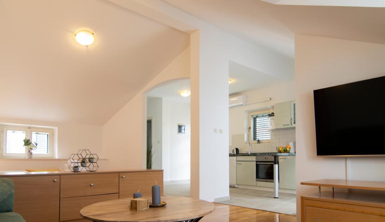 Mozart Apartments Baška Voda Eksteriør bilde