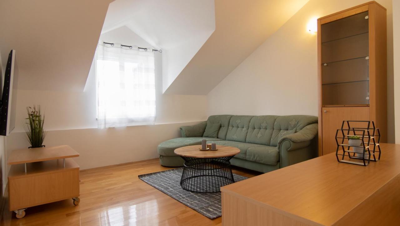 Mozart Apartments Baška Voda Eksteriør bilde
