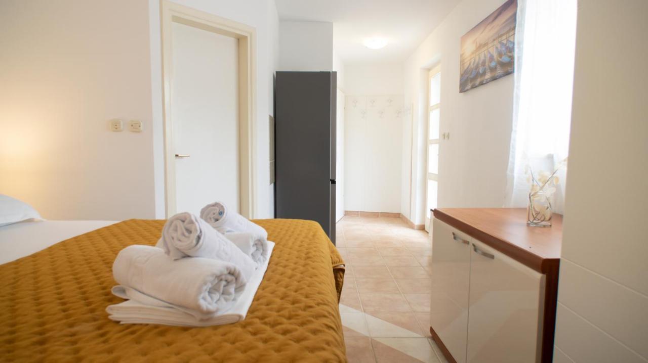 Mozart Apartments Baška Voda Eksteriør bilde
